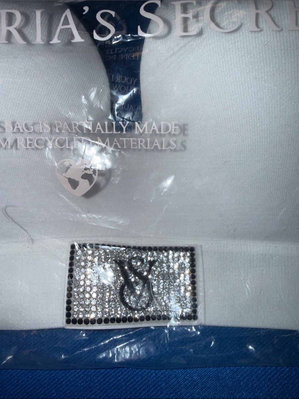 Victoria's Secret White Wireless Seamless Bralette with Logo Charm - Picture 3 of 6